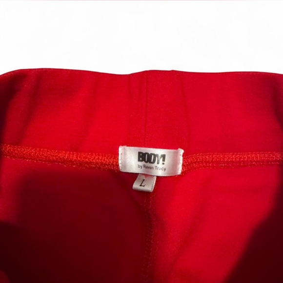 Body! by Raven Tracy leggings - Picture 2 of 2